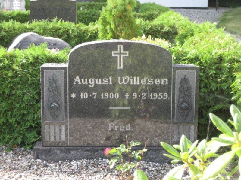 August Willesen.jpg